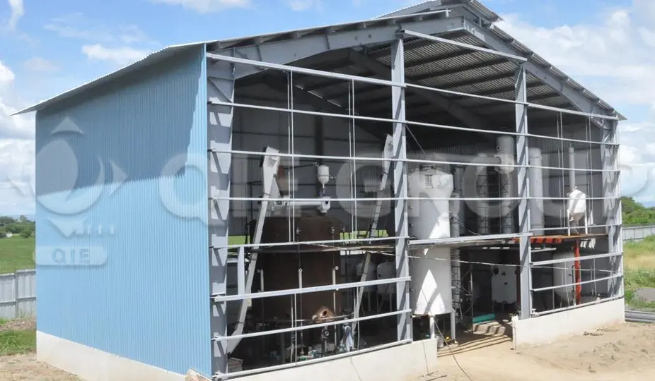 Planta de extracción por solventes para la producción de aceite comestible de soja y girasol.