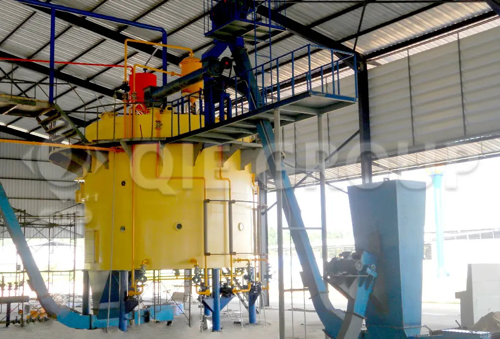 El extractor Rotocel se utiliza para la extracción continua de aceite de semillas oleaginosas mediante disolventes, con el fin de lograr un alto rendimiento de aceite y un bajo contenido de aceite residual en la harina.