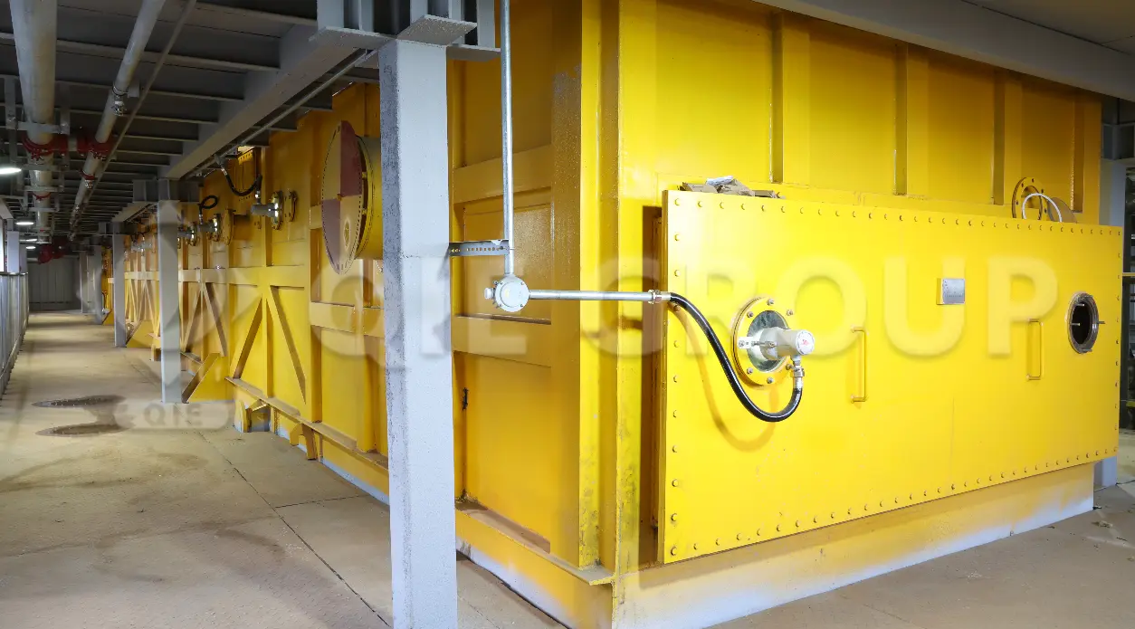 Extractor de cadena de arrastre para soja para planta de extracción por disolventes.