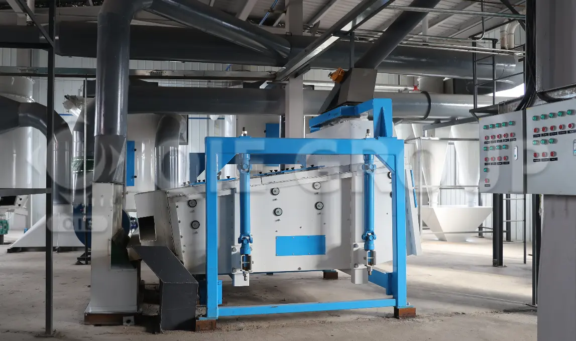 Tamiz de limpieza de salvado de arroz utilizado para eliminar las impurezas antes del procesamiento del aceite de salvado de arroz.